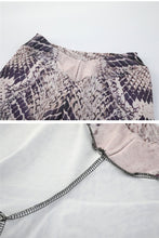 Carregar imagem no visualizador da galeria, Calça Pele De Cobra - Legging Feminino